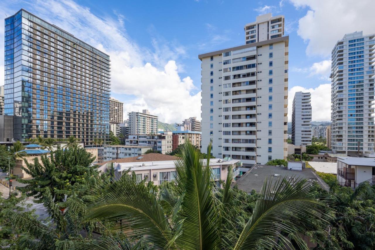 Gorgeous One Bedroom Bamboo Blocks From The Beach Honolulu Zewnętrze zdjęcie